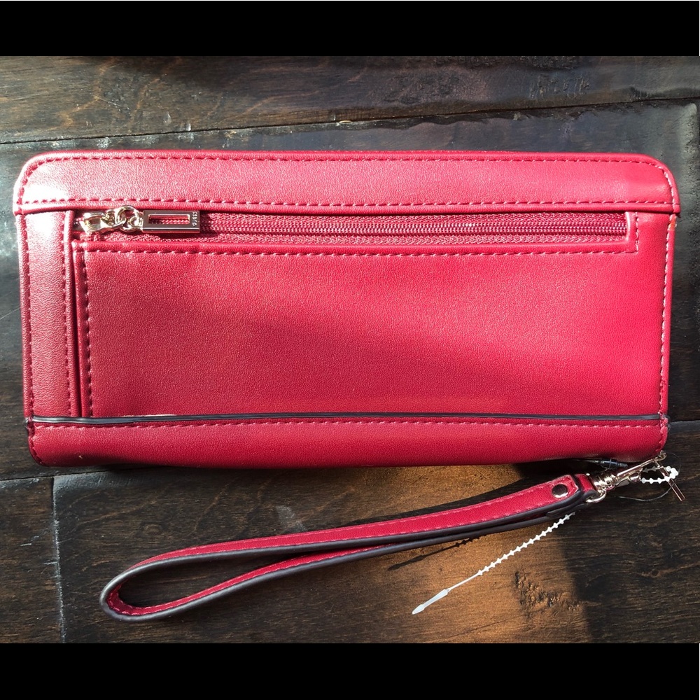 Guess Wristlet - Picture 2 of 4